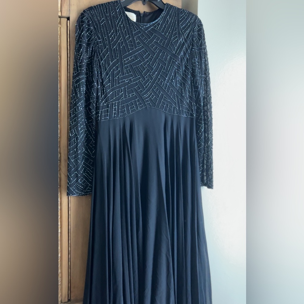 Elegant Black Evening Dress